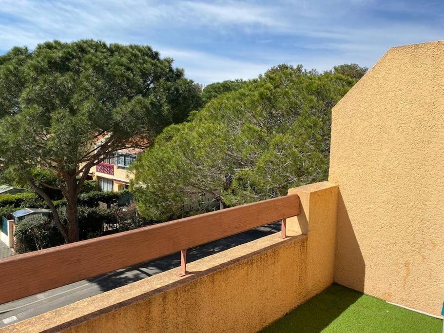 Ravissant T3 En Duplex Proche Mer La Londe-les-Maures Buitenkant foto