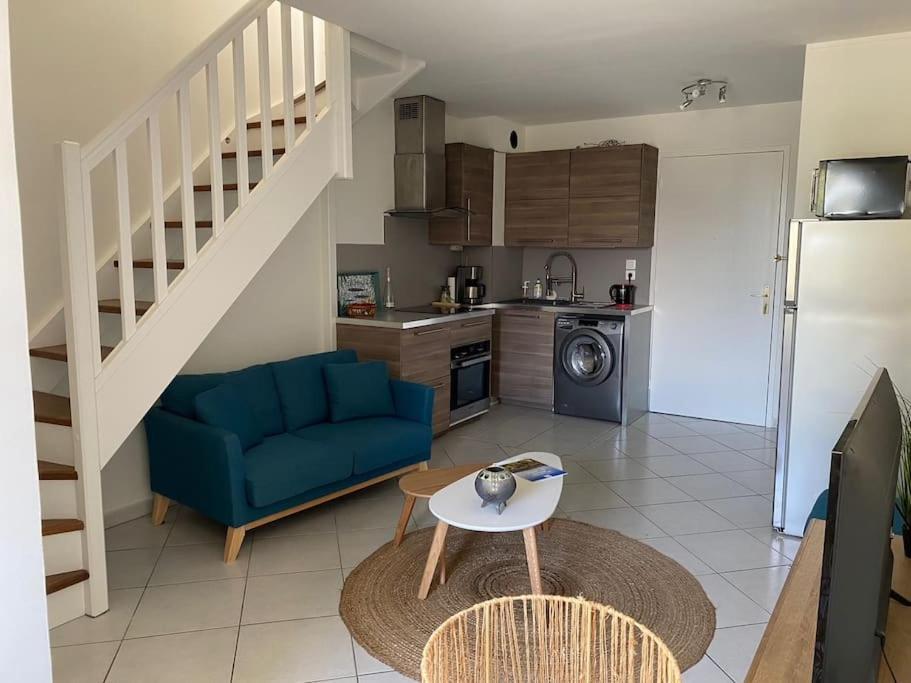 Ravissant T3 En Duplex Proche Mer La Londe-les-Maures Buitenkant foto